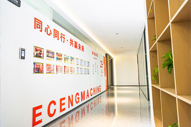 Zhangjiagang Eceng Machinery Co., Ltd. fabriek productielijn
