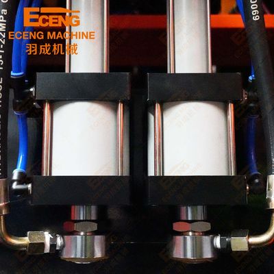 Van de het HUISDIERENrek van de drankfles 5000ml Semi Automatische Machine van het de Slagafgietsel 2 Holte