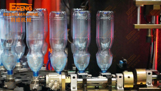 Van de het Huisdierenslag van de Ecengq6000 Rek het Afgietselmachine 4cavity voor de Lijn van de Mineraalwaterfles