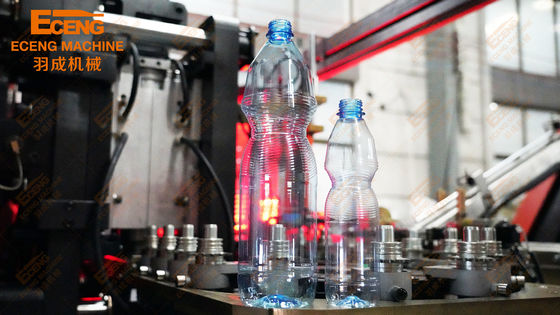 Van de het Huisdierenslag van de Ecengq6000 Rek het Afgietselmachine 4cavity voor de Lijn van de Mineraalwaterfles