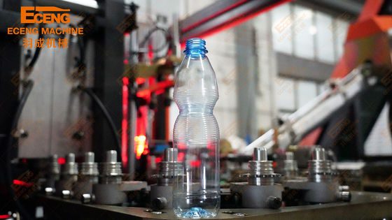 Van de het Huisdierenslag van de Ecengq6000 Rek het Afgietselmachine 4cavity voor de Lijn van de Mineraalwaterfles