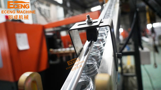 2cavity de automatische Blazende Machine Eceng Q3000 van de Waterfles voor Duidelijke Plastic 3000bph