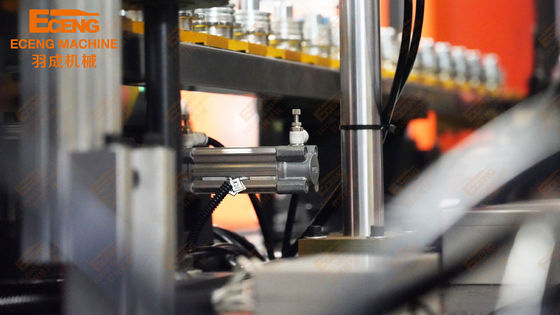 Geautomatiseerde 4holte pet stretch gietmachines voor de productie van 2L flessen 4000BPH