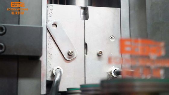 J4 4 Holtes Stretch Blow Moulding Machine Voedingspottenproductie stimuleren