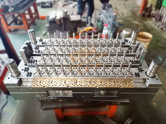 Van de het HUISDIERENfles van de Eceng Hete Agent Vorm 48 Holten Plastic Injectie