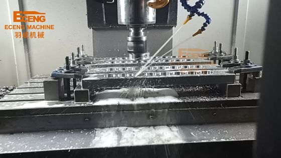 28mm Vorm 24 van het HUISDIERENvoorvormen de Flessenslag van het Holtenwater het Vormen