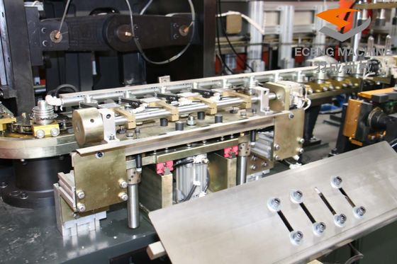 6000bpn 4 de Flessen Blazende Machine 4.5*2.0*2.3m van het Holte volledig Automatische HUISDIER
