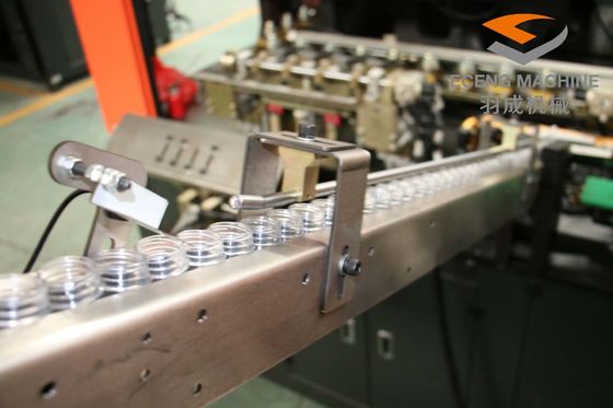 6000bpn 4 de Flessen Blazende Machine 4.5*2.0*2.3m van het Holte volledig Automatische HUISDIER