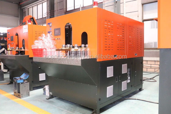 2200BPH plastic Jerry Can Blow Molding Machine 380V/50HZ met Brede Halsmond