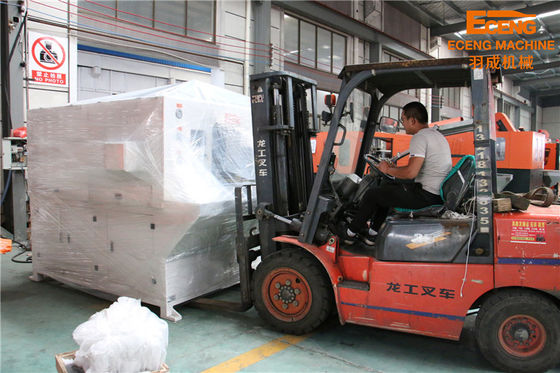 2L het plastic Afgietsel van de het HUISDIERENslag van de Flessen Vormende Machine 12000BPH 380V 50HZ
